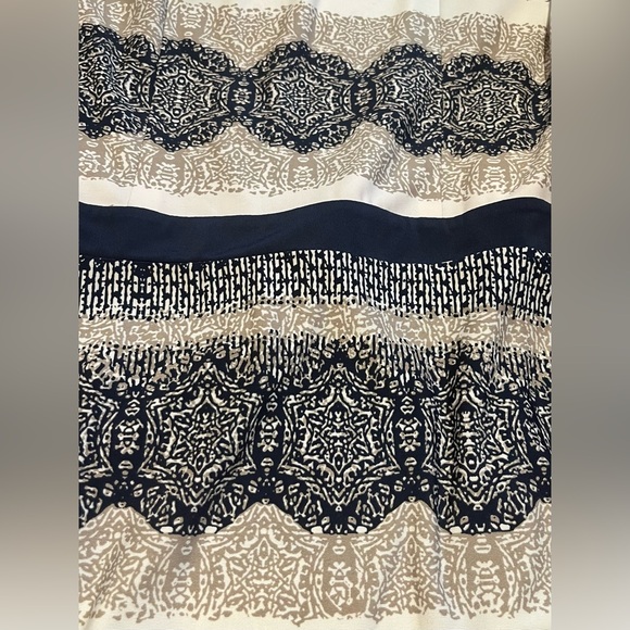 BCBG Mini Dress size M EUC - Picture 3 of 7